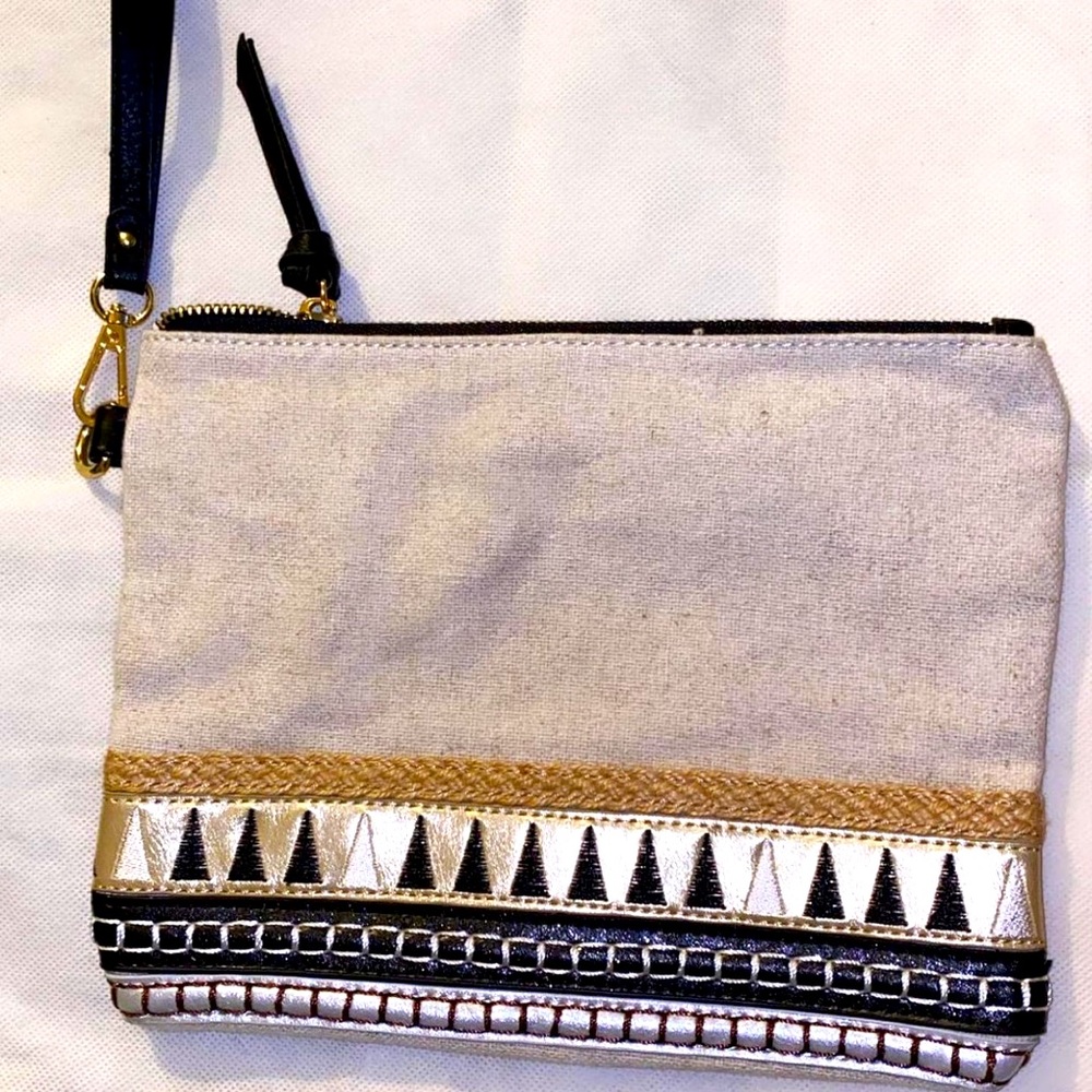 Black silver tan gold clutch BRAND NEW Francesca’s